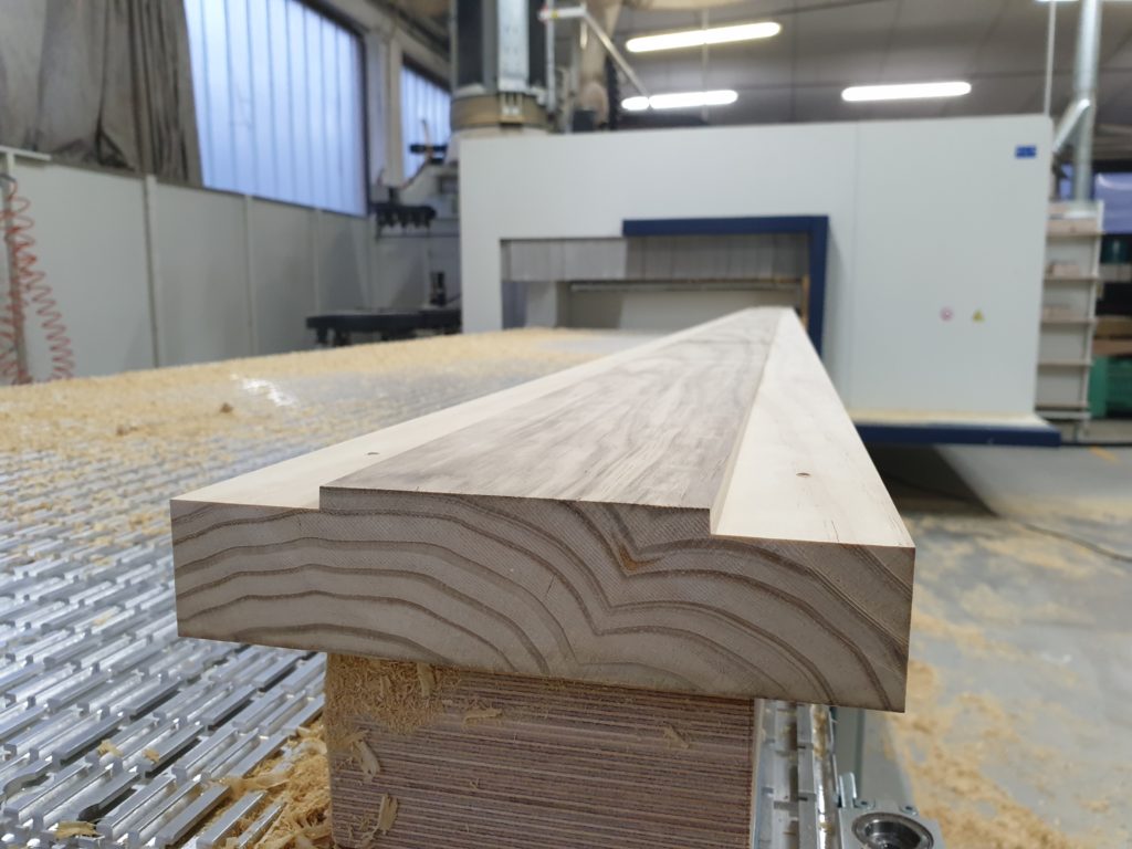 lavorazione del legno per frangisole