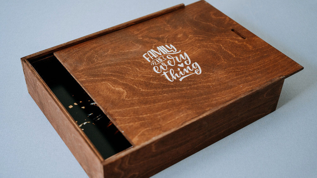 Favari Mobili per LoveInWood: scatole in legno personalizzate