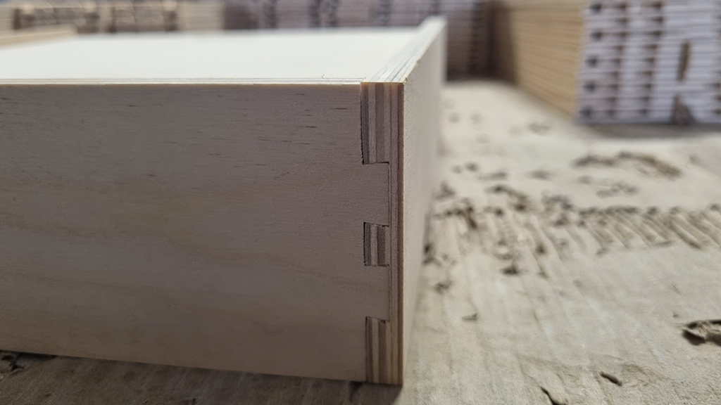 Favari Mobili per LoveInWood: montaggio scatole in legno personalizzate